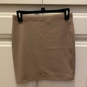 Forever 21 - Beige Mini Skirt - Medium